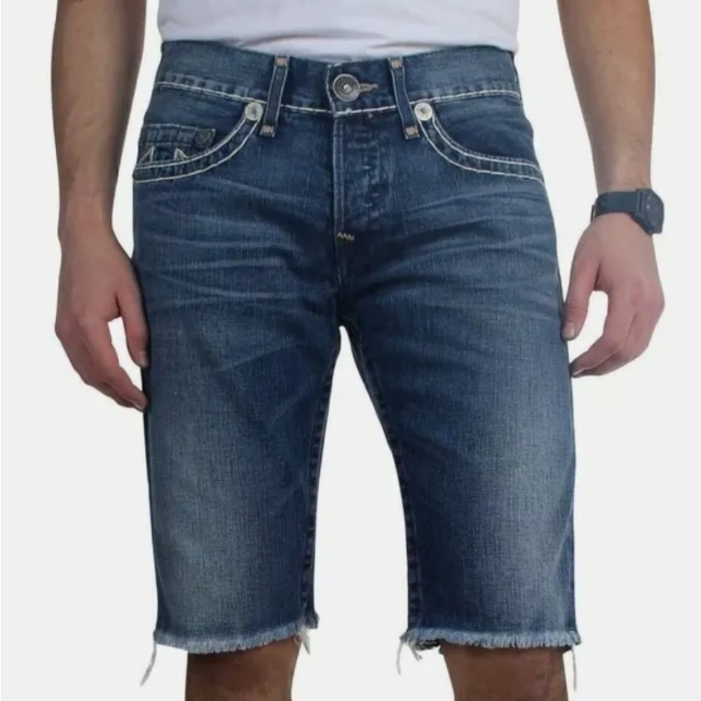 True Religion DEAN Tapered Jeans Shorts Sz 38 Distressed Fray Bottom